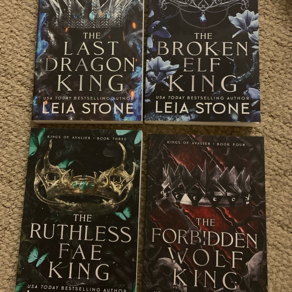 Kings of Avalier Book Set by Leia Stone